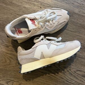 New Balance 327 Women’s Shoe